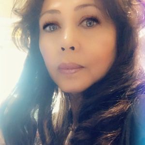 Meet your Posher, Suzanne